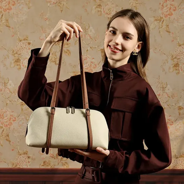Cartera Bolera de cuero vacuno