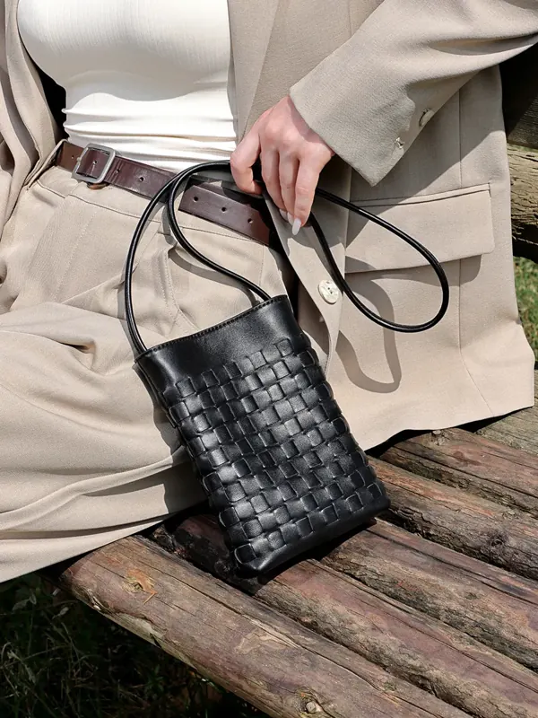 Cartera Celosía de cuero vacuno tejido